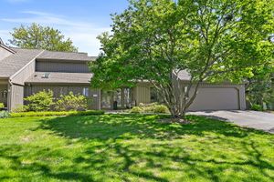 535 WOODVIEW RD, LAKE BARRINGTON, IL