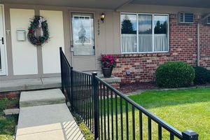 25208 FRANKLIN TER # 4, SOUTH LYON, MI