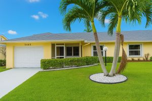 5463 CRYSTAL ANNE DR, WEST PALM BEACH, FL