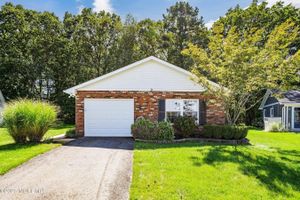 9 WHITNEY CT, BRICK, NJ