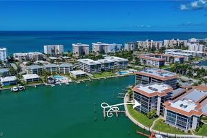222 HARBOUR DR 301, NAPLES, FL