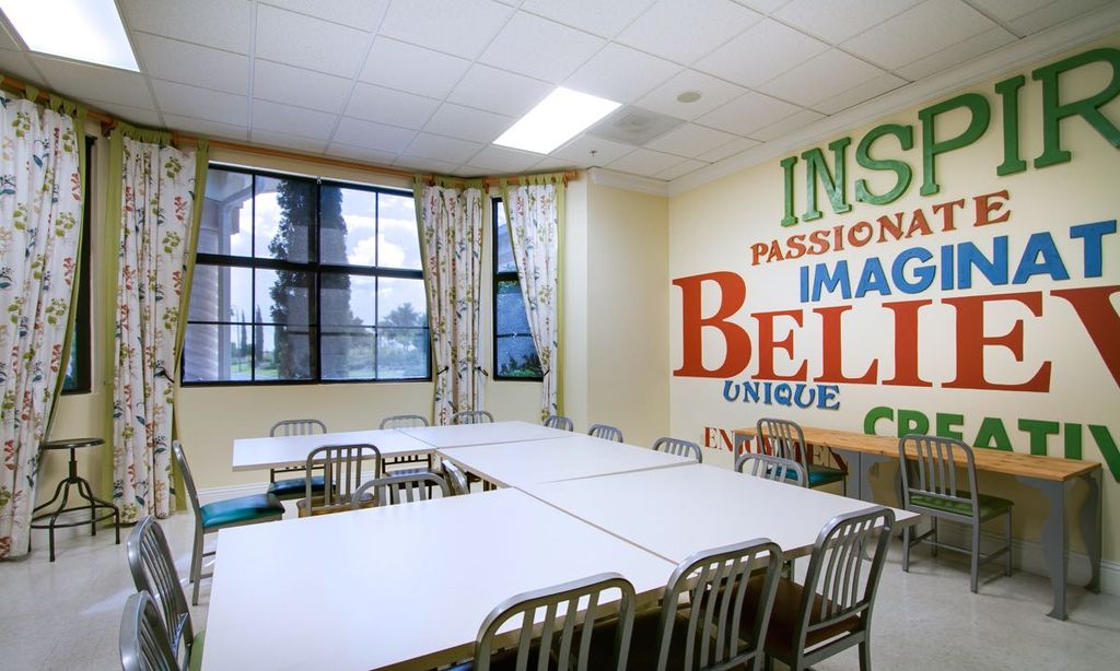 Arts & Crafts Studio