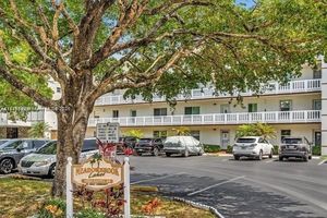1025 SE 4TH AVE 101, DANIA BEACH, FL