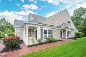 680 POST LN, SOMERSET, NJ