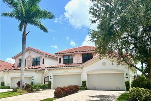 3165 AVIAMAR CIR APT 102, NAPLES, FL