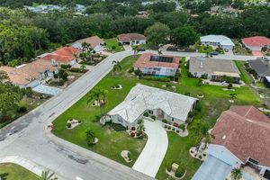 602 DEEP LAKE LN, SUN CITY CENTER, FL