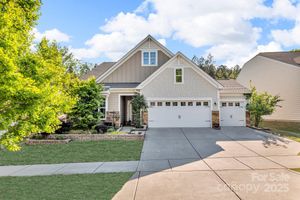 5104 SAMOA RIDGE DR, LANCASTER, SC