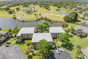 34 VISTA GARDENS TRL APT 103, VERO BEACH, FL