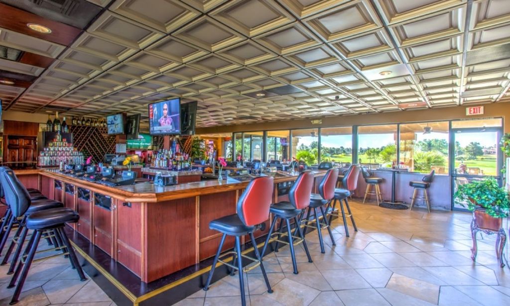 Tavern at the Falls Restaurant Bar