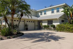 5351 AURORA DR, LEESBURG, FL