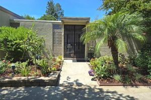 572 AVENIDA SEVILLA B, LAGUNA WOODS, CA