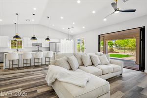 5000 BURR OAK DR, LAS VEGAS, NV