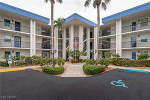 1828 PINE VALLEY DR 201, FORT MYERS, FL