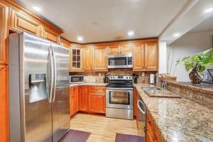 7950 W MCNAB RD APT 302, TAMARAC, FL