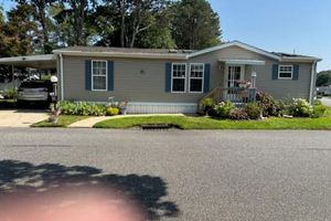 1661-290 OLD COUNTRY RD 290, RIVERHEAD, NY