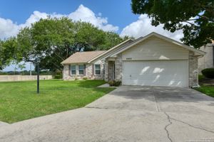 3605 CHESTNUT CT, CIBOLO, TX