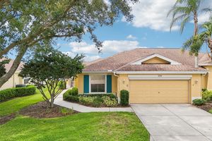 2218 BROOKFIELD GREENS CIR # 82, SUN CITY CENTER, FL