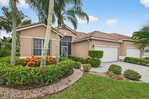 6886 SWANSEA LN, BOYNTON BEACH, FL