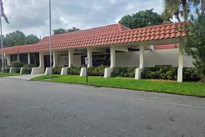 9520 S HOLLYBROOK LAKE DR 204, PEMBROKE PINES, FL