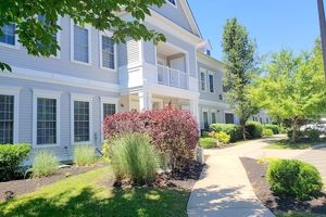 5017 BROOKFIELD GLEN DR, BELVIDERE, NJ
