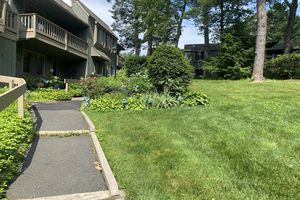 9 VILLAGE RD # 9, SOUTHINGTON, CT