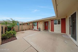 10617 W EL CAPITAN CIR, SUN CITY, AZ