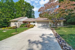 154 ANGLEWOOD DR, CROSSVILLE, TN