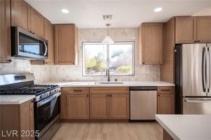 9817 KERNVILLE DR, LAS VEGAS, NV