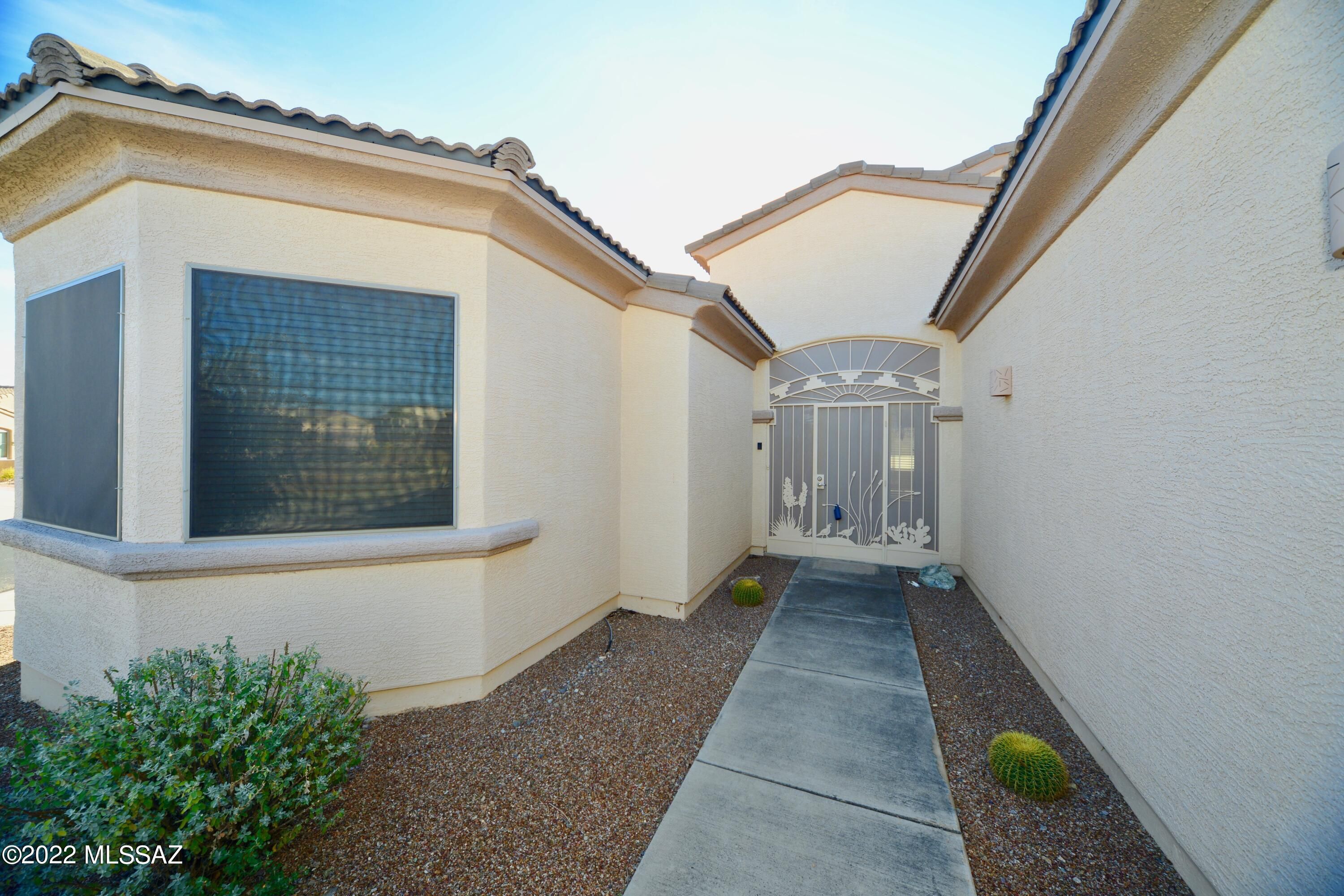 image of property at 2299 W Calle Casas Lindas