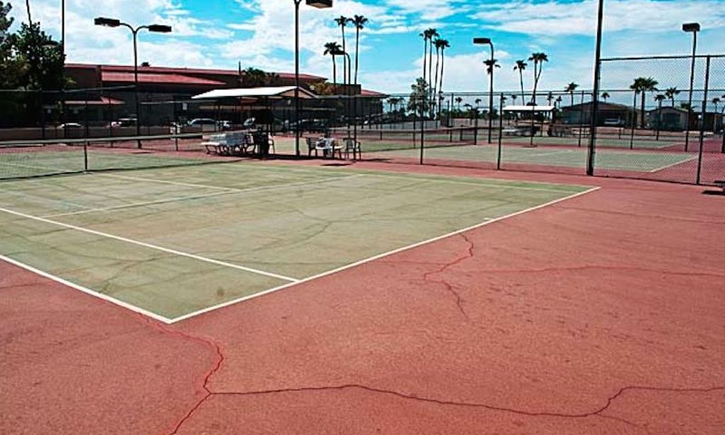 4 Tennis Courts
