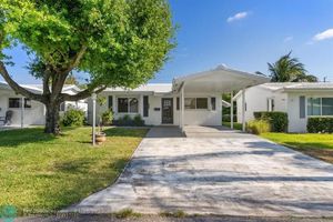 240 NW 24TH CT, POMPANO BEACH, FL