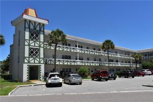 2440 WORLD PARKWAY BLVD APT 6, CLEARWATER, FL