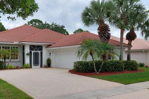 9132 BAY HARBOUR CIR, WEST PALM BEACH, FL