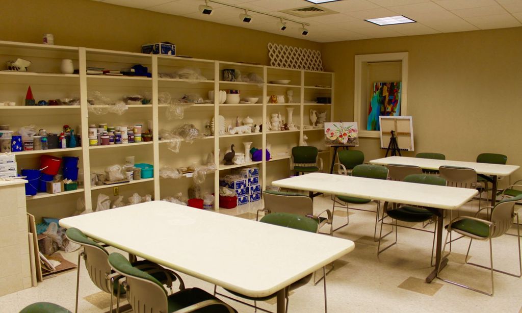 Arts & Crafts Studio