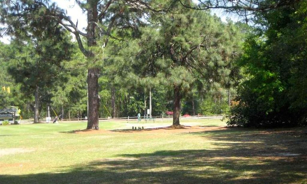 Knollwood Fairways & Driving Range