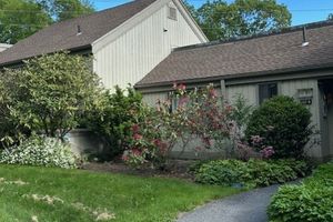 859 HERITAGE VLG B, SOUTHBURY, CT
