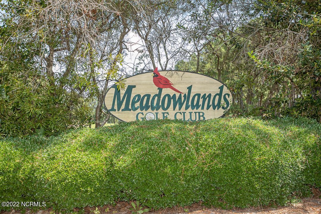 image of property at 1034 Meadowlands Trail NW