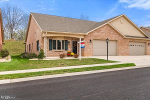13323 DIAMOND POINTE DR, HAGERSTOWN, MD