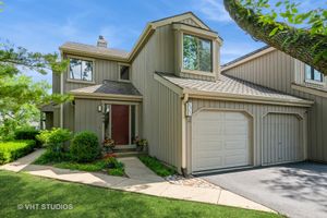 949 FAIRWAY CIR # 949, LAKE BARRINGTON, IL