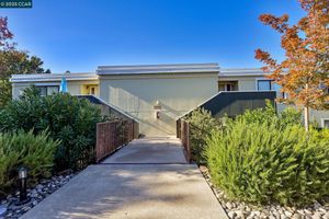 2057 GOLDEN RAIN RD 4, WALNUT CREEK, CA