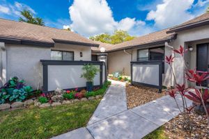 403 NORTHGATE CT, ROYAL PALM BEACH, FL