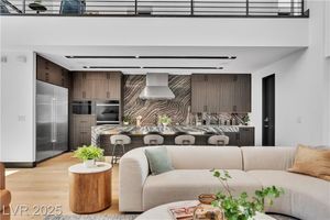 16 CANYON SHORES PL, HENDERSON, NV