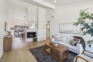 737 NOB CIR, VISTA, CA