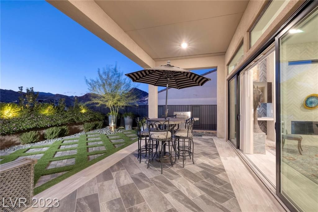 image of property at 39 Thorn Creek Street