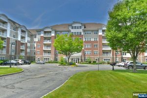 4202 WARRENS WAY # 202, WANAQUE, NJ