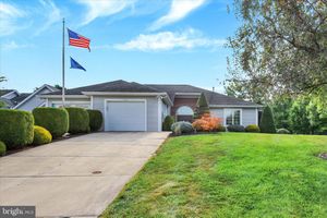 3826 FARMSTEAD DR, FAYETTEVILLE, PA