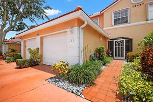 12447 CRYSTAL POINTE DR UNIT 101, BOYNTON BEACH, FL