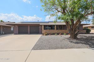 10736 W ROUNDELAY CIR, SUN CITY, AZ