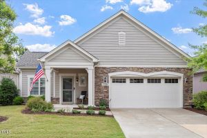228 ELLISVIEW DR, CARY, NC