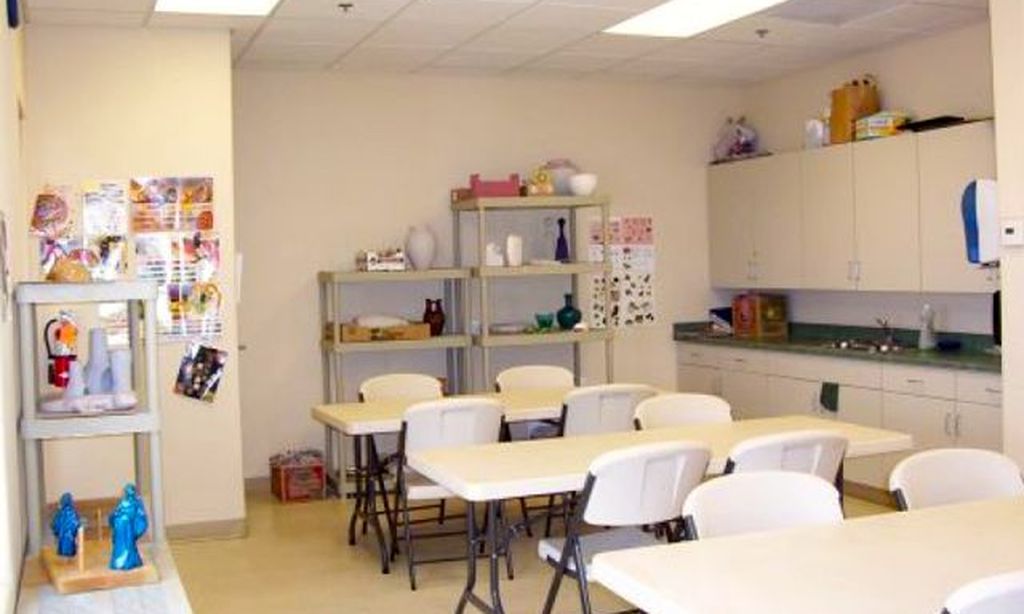 Arts & Crafts Studio